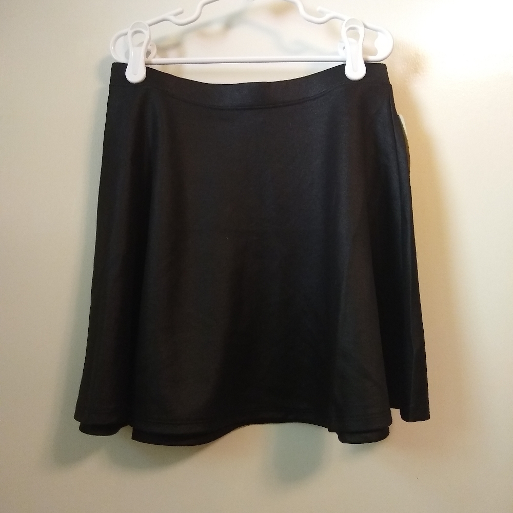 Shiny skater skirt